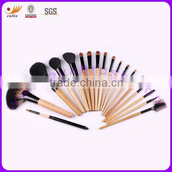 Professional Makeup Brush Set with Wooden Handle, Applicable for Face, Lip, and Eyebrow