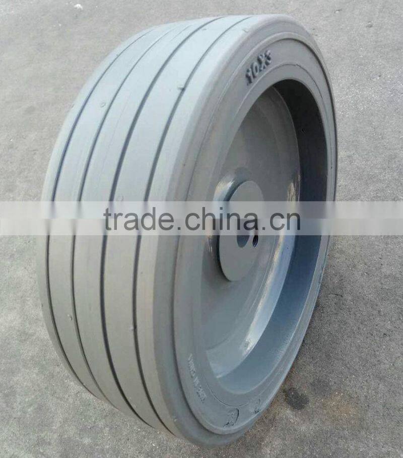 mould-on grey color solid tyre with grey rim for lifting platform