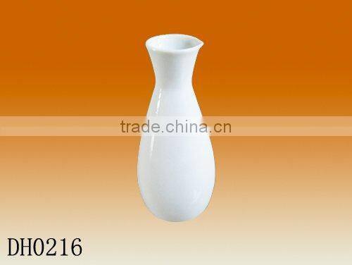 Factory direct custom wholesale porcelain japanese style sake sets