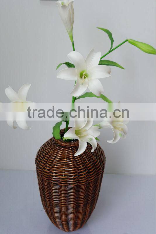Let's buy a Antique Wicker Vase &flowe basket to decorate our home