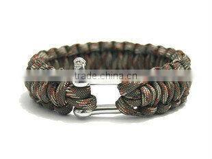 Outdoor Camping Survival Paracord Bracelet