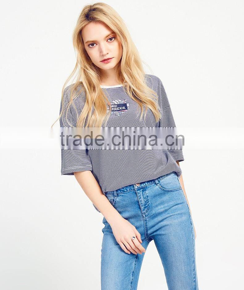 Latest all over stripe designs round neck casual print drop shoulder half sleeve t-shirt for women