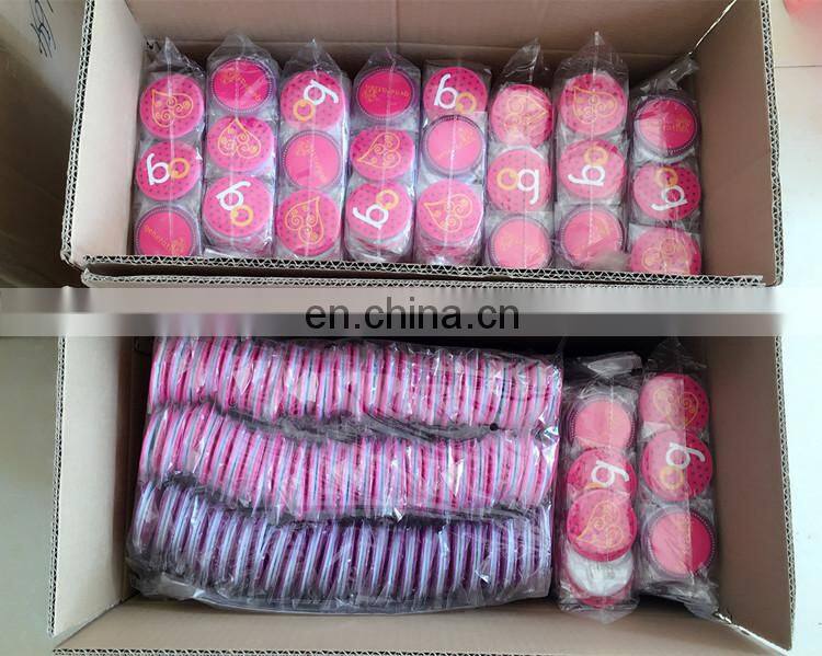 China factory giveaways plastic button badge / tin badge