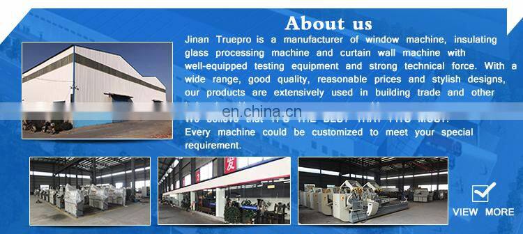 Vertical insulating glass cleaner with anti-corrosion material