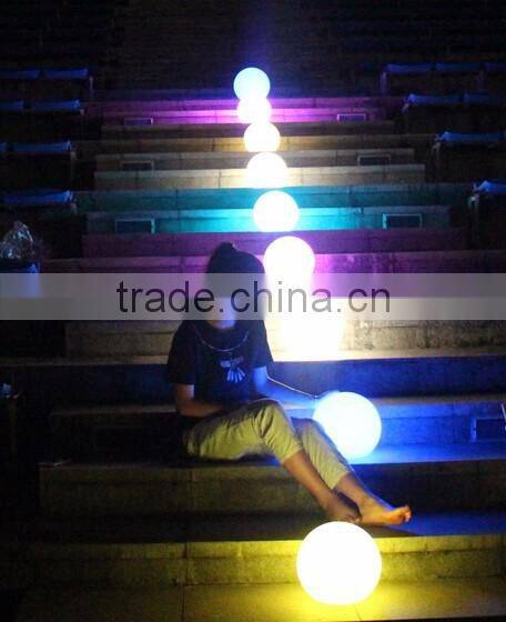 LED light ball with remote control B003