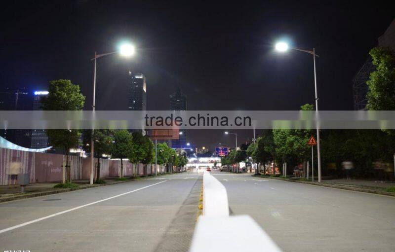 CE Rohs Approved, Lens Kit for Different Beam Angle, Modular Design, 100-140lm/W, Meanwell Driver,80W LED Street Lights For Sale