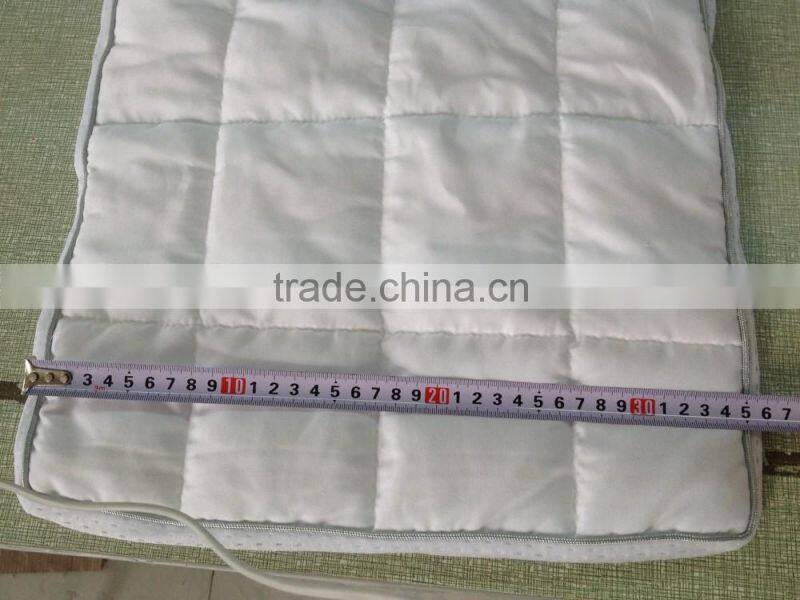 Breathable pillow with airmesh gusset