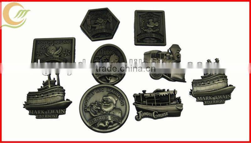 Zinc alloy antique bronze plating 3D custom uae badge with pin
