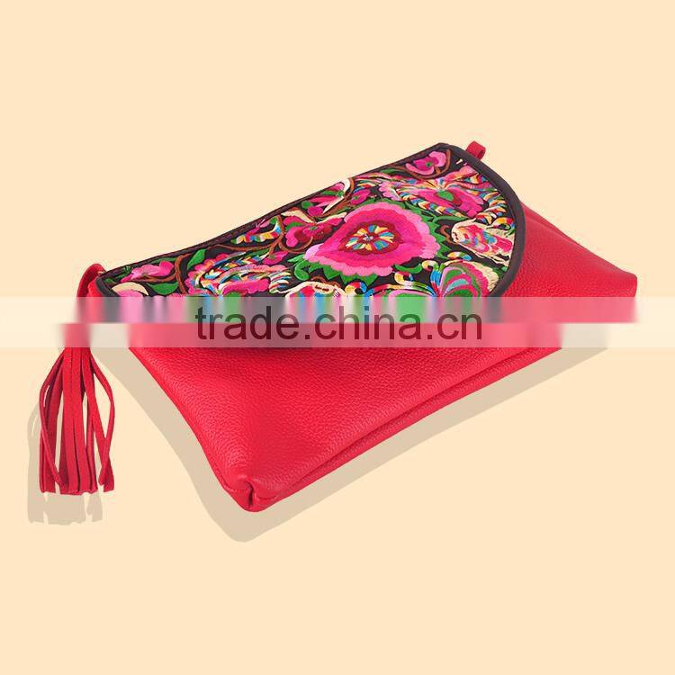 Discount leather bag fashion woman Genuine leather bag Yunnan China style ethnic embroidery messenger bag