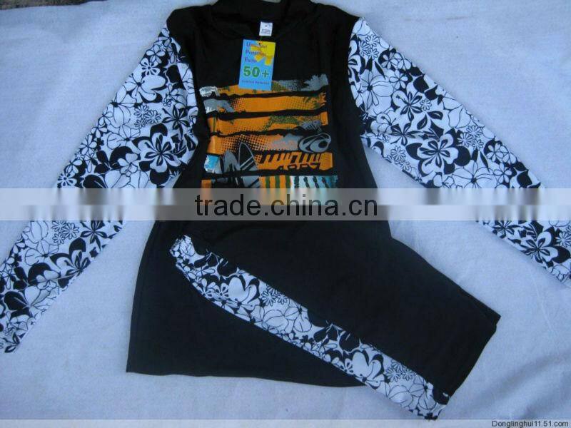 rash guard clothing red in high quality