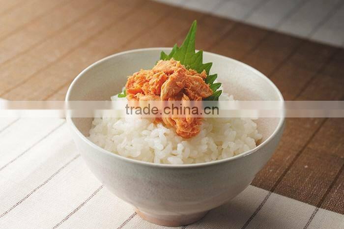 Hot-selling and Tasty canned cod fish salmon flake made in Japan , smoked herring