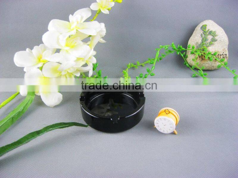 Glass Material and Black Colored Type Colored Glass Ashtray