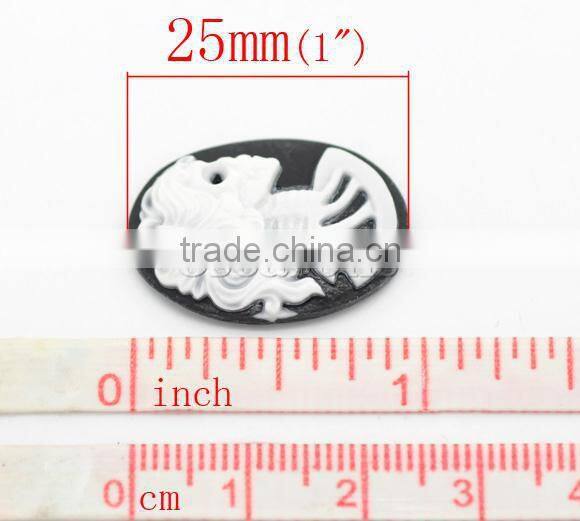 White Resin Halloween Skull Pattern Oval Cameo 25x18mm(1"x3/4"), sold per packet of 50