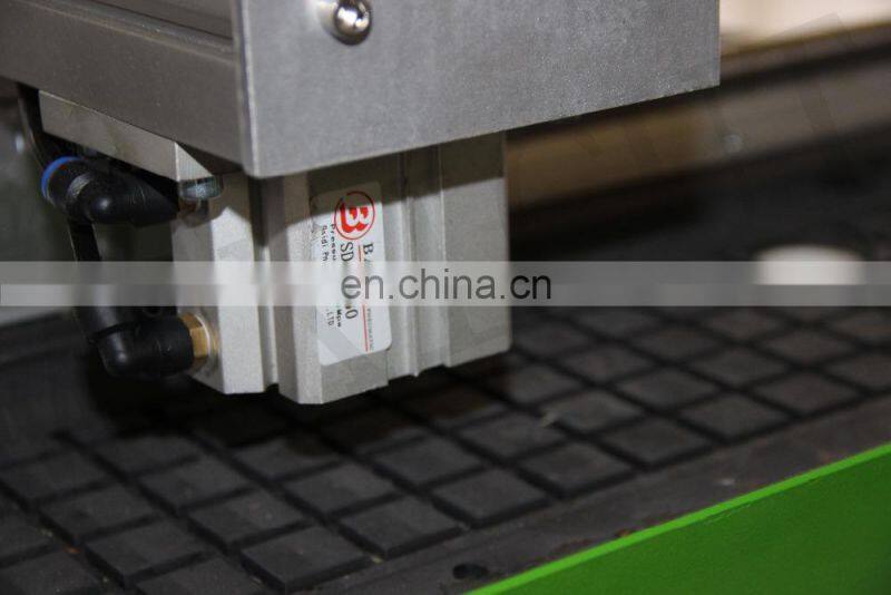 Austria carousel auto tools changing 3d wood