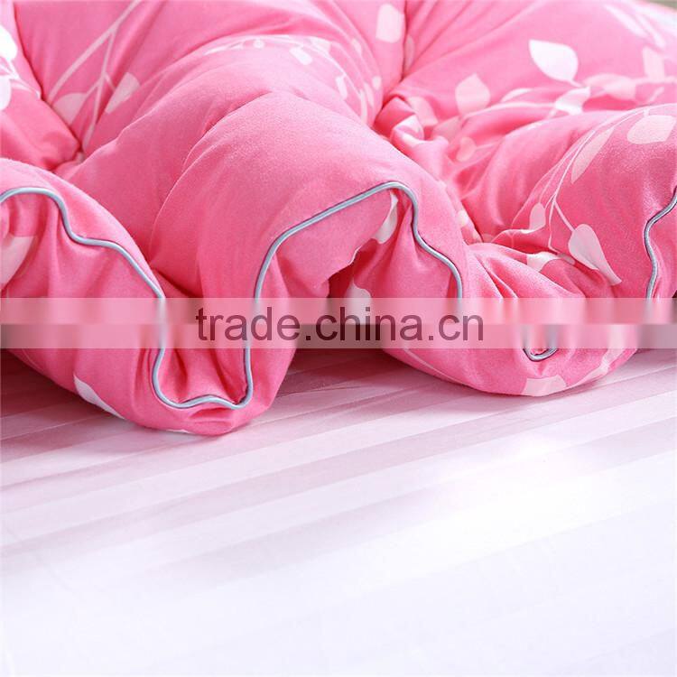most popular China manufacturer polyester luxury quilt goose down comforter printed quilt