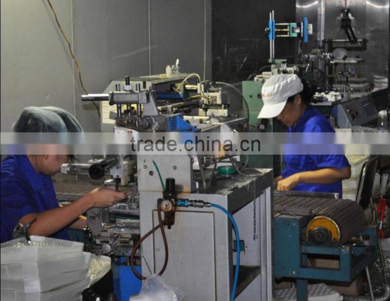 whole sale 5ml to 100ml essential oil glass bottle with plastic pump sprayer