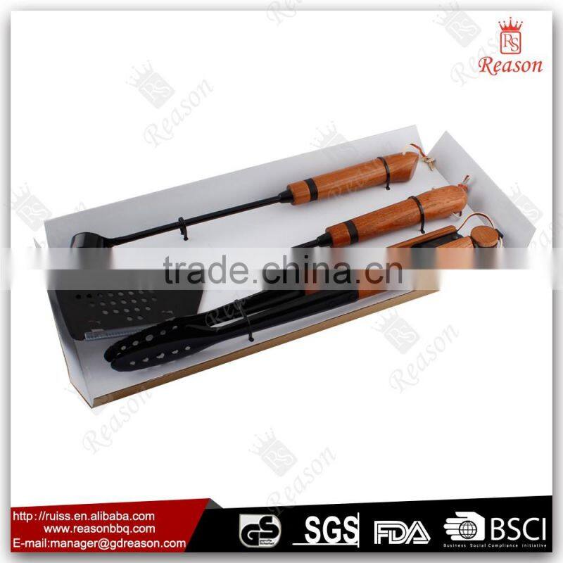 China Factory Outdoor cooking Utensils Long Handle BBQ Tools