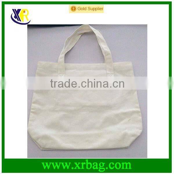 Blank cotton canvas tote shopping bag