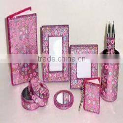 LADIES FIRST CHOICE HAND CRAFTED LAC BANGLES