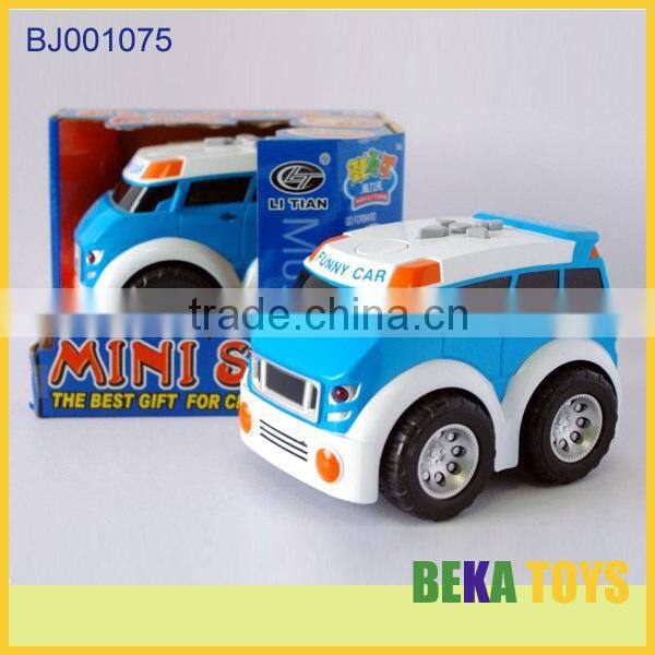 2015 Hot new toy small plastic robot battery operated toy robot for kid