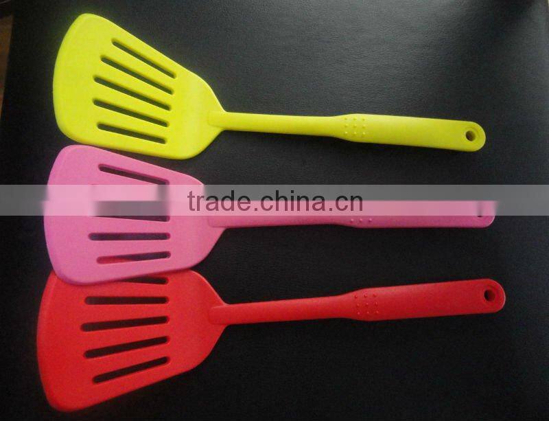 FDA,LFGB Approval Kitchen Equipment Nylon Utensil Manufacturer New style colorful kitchen tools nylon utensil set
