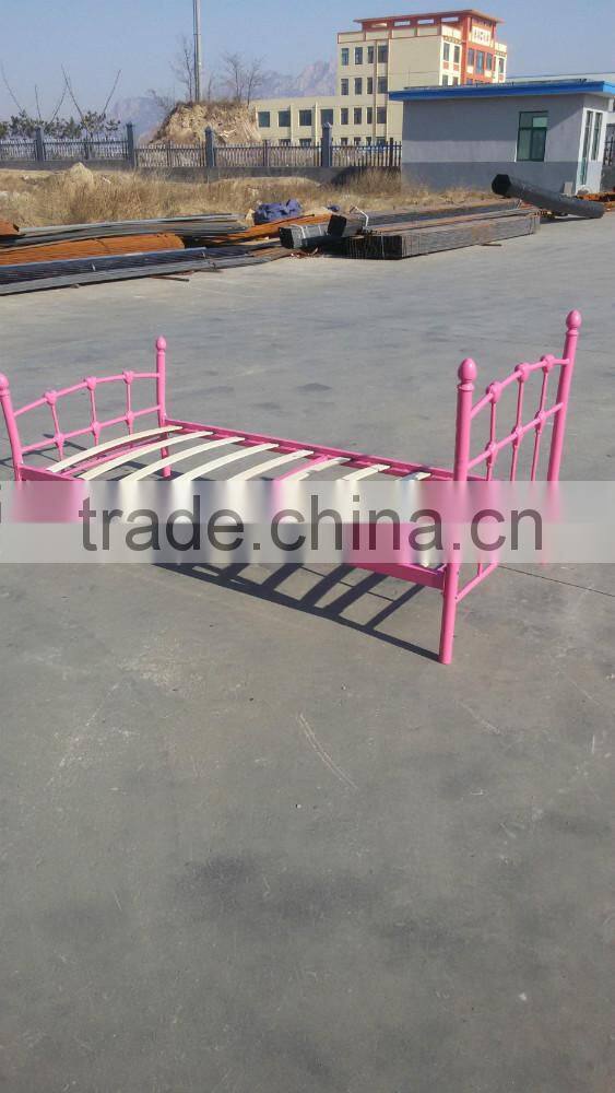 Kids metal bed