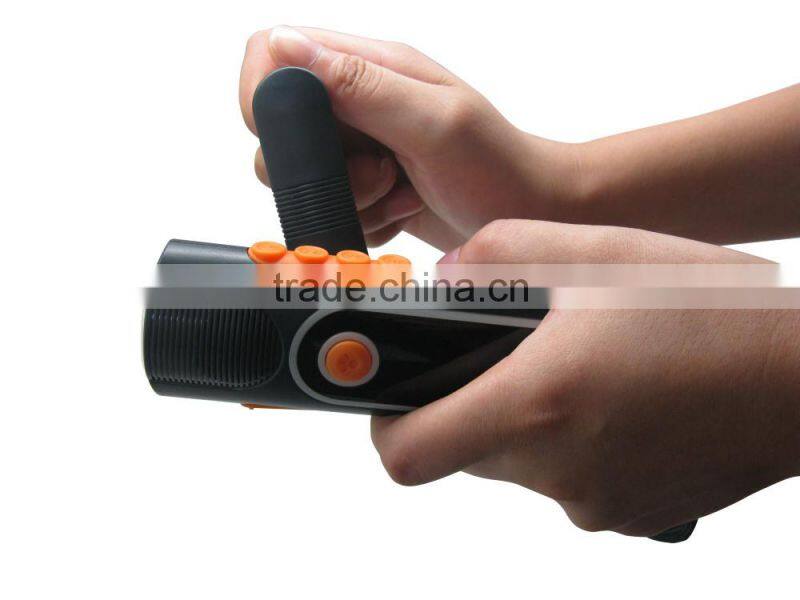 2015 New Item Mini Led Hand Winding Dynamo Flashlight Torch Radio with LCD Display -Shenzhen XINLINGNAN Factory (XLN-704)