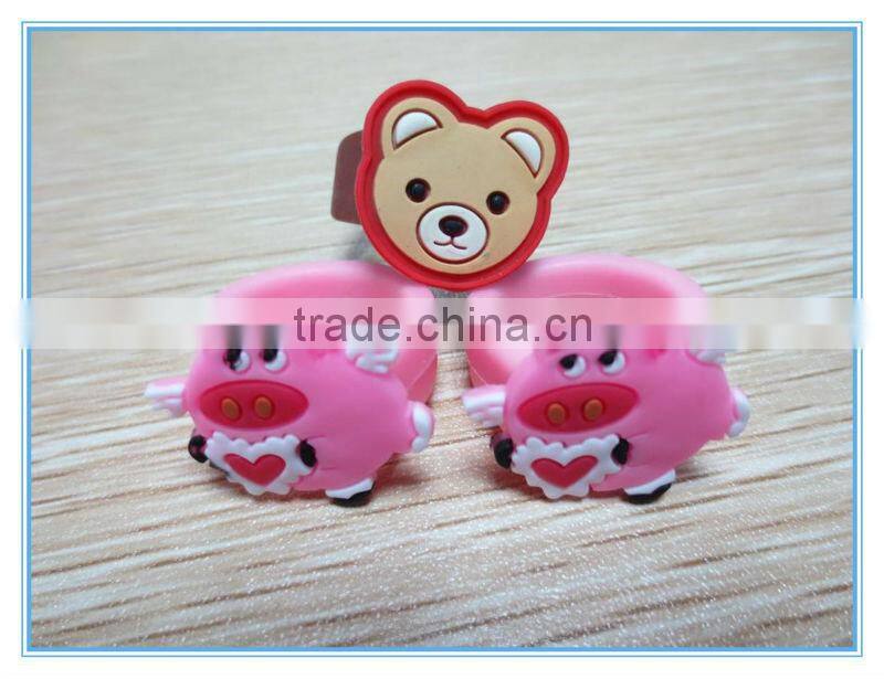 2014 Beautiful and lovely soft pvc fashion toy rings