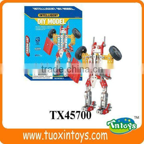 2013 hot sell B/O robot toy with light and music