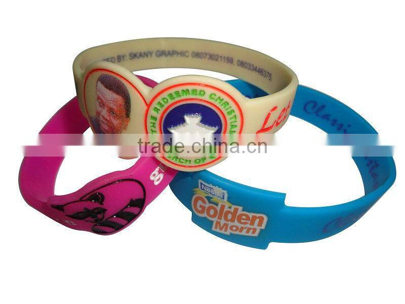 Many kinds of silicon wristband women and men custom silicone bracelet