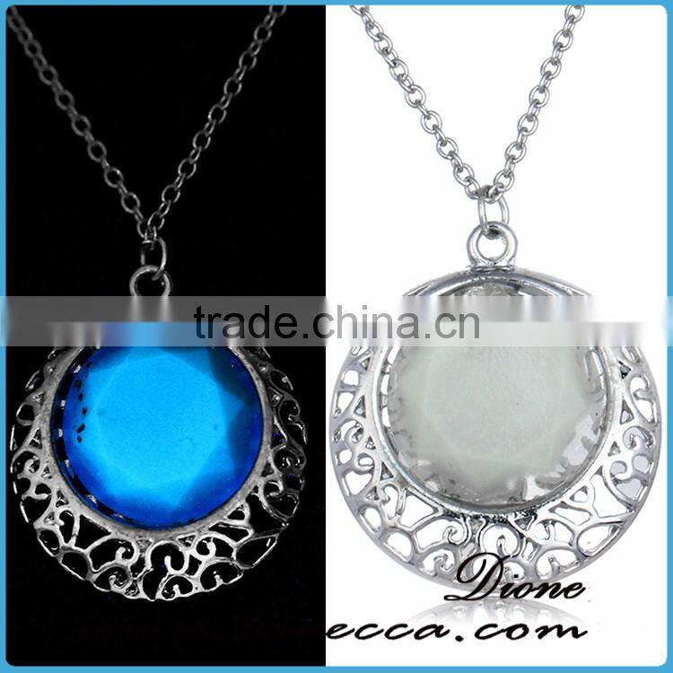 Vintage Antique Bronze Copper Luminous Crystal Necklace Glowing in dark