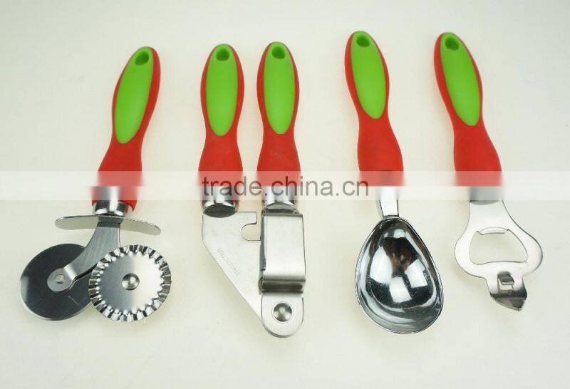 31034 Kitchen gadget kitchen tool icecream spoon garlic process double head pizza cuter bottle opener