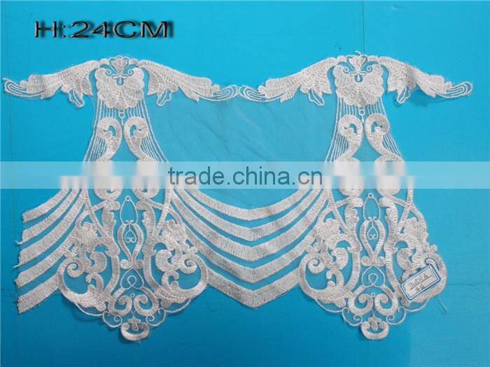 China manufacturer trimming lace design net embroidery sari border lace trim