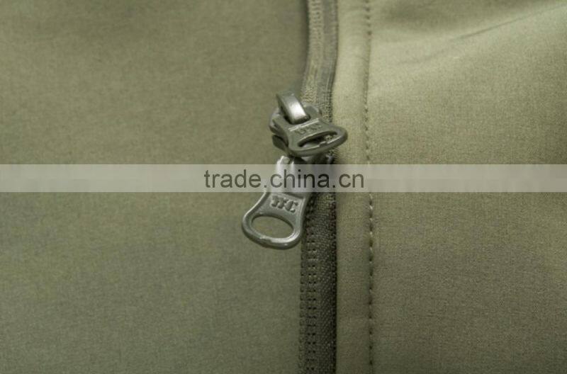 Dark Color Softshell Zipper-up Outdoor OEM Hik ing Climbing Jacket