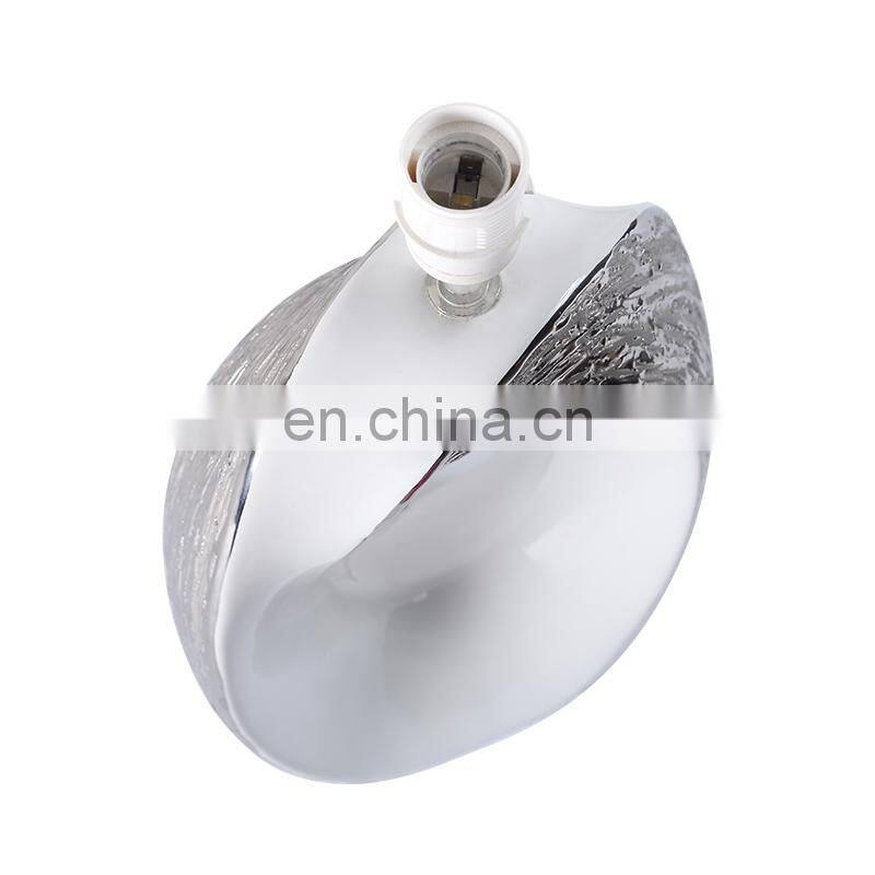 Luxury beautiful modern style home decoration table lamp made in China