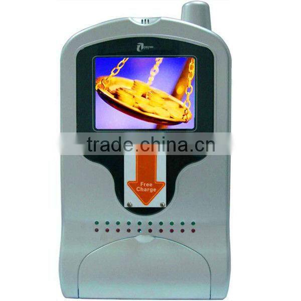 Cargador publico telefono movil con pantalla LCD