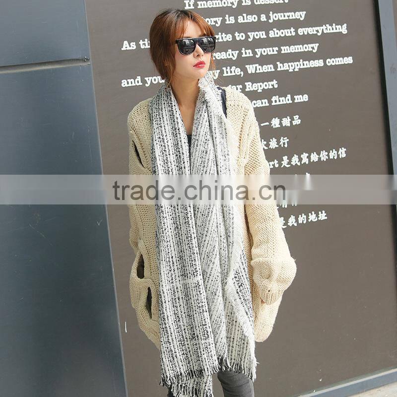 Latest Style Tassel Woven Two-Tone Loop Yarn Lady Winter Wraps And Shawls