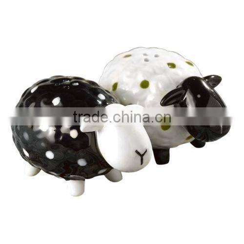Ceramic Mushroom Magnetic Salt & Pepper Shaker Set