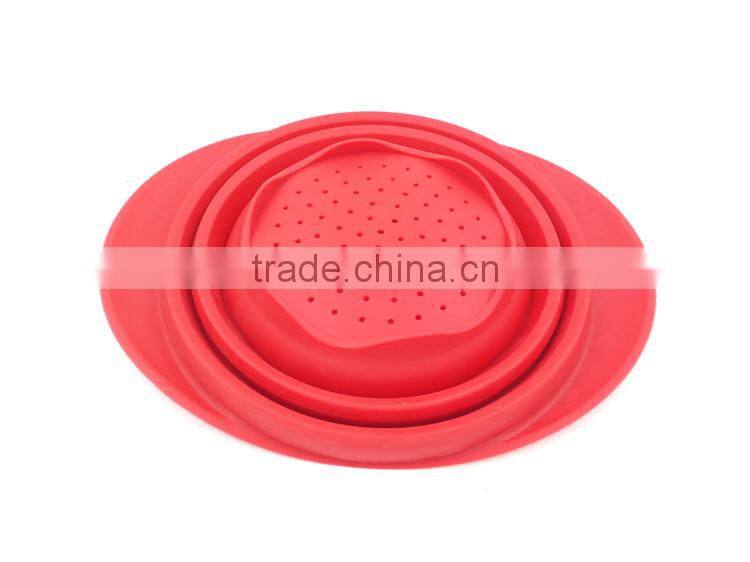 Foldbale silicone vegetable strainer