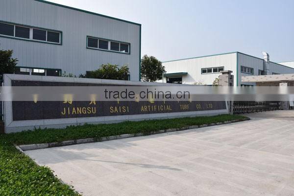 Artificial grass is meshed Suitable for courtyard decoration