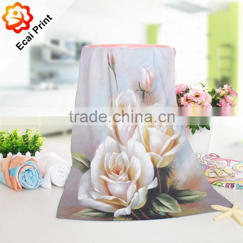Hot sale creative microfibre dye printed hand towel with images