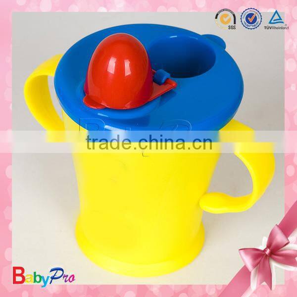 New product toxic and BPA free promotional measuring training sippy cup with handles