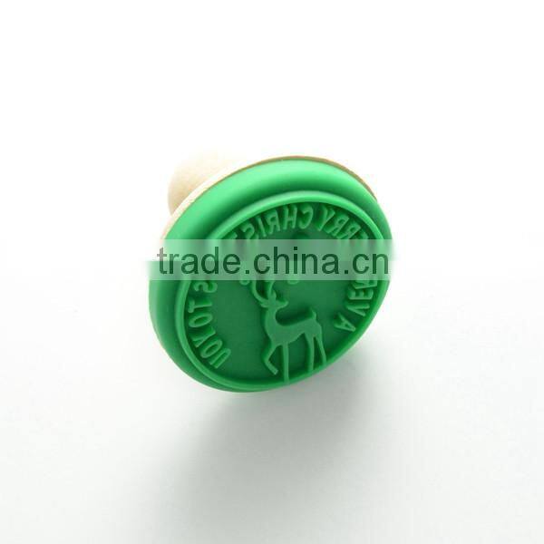 Hot selling food grade silicone cookie stamp with wooden handle