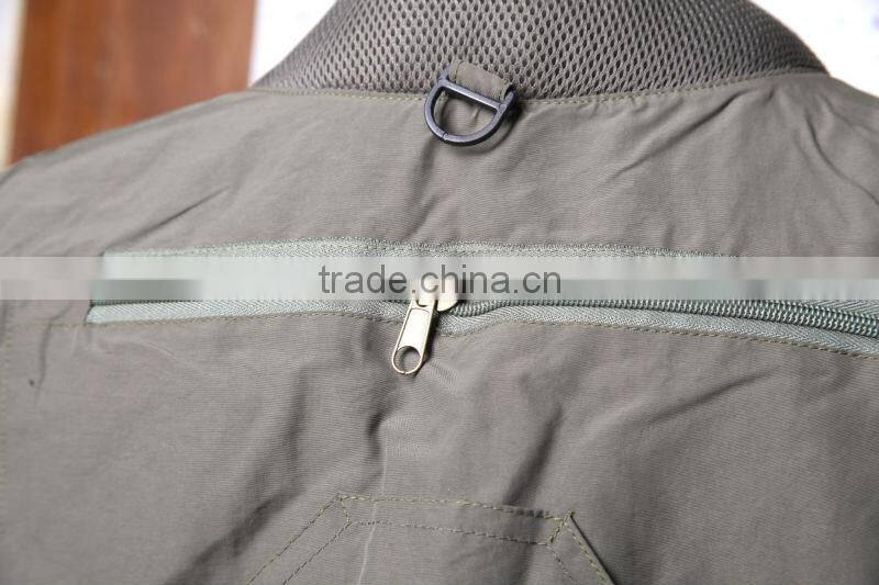 2016 New hot sale fashion outdoor working multi pocketed fishing vest