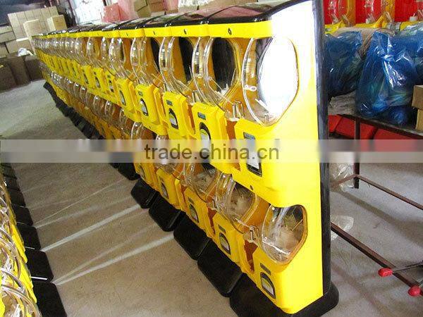 Capsule Toy Vending Machine For Various Coins