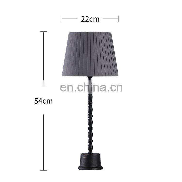 Good choose wedding gift indoor lights decoration iron material vintage bedside table lamp