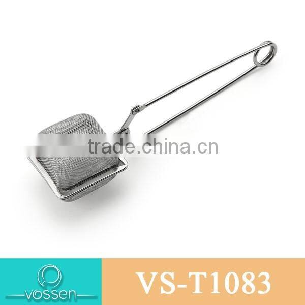 Teapot shaped tea accessory