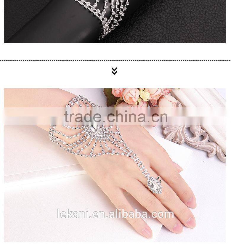 Wholesale Spide Shaped Various Designs Crystal Ring to Wrist Bracelet Chain