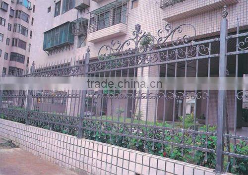 2012 Top-selling modern hand made iron fence ornaments