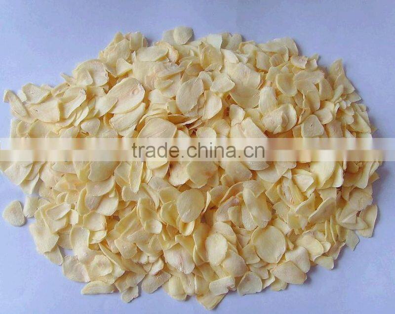 Dehytrated Garlic Flakes Grade A